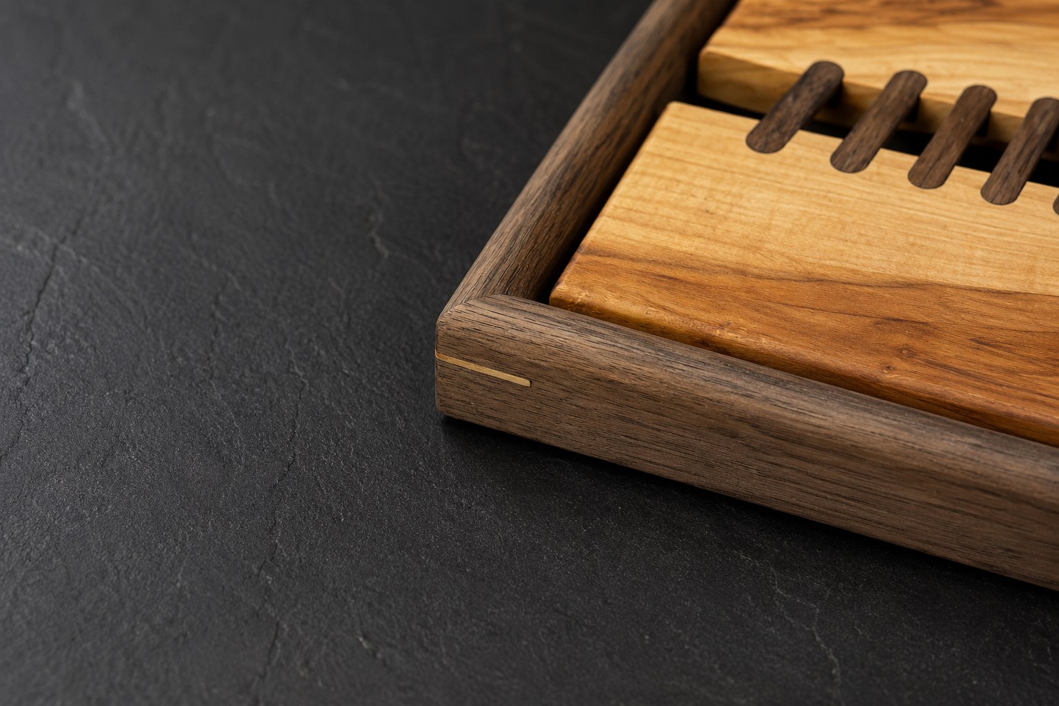 Wood joint — Sushi Serving Set